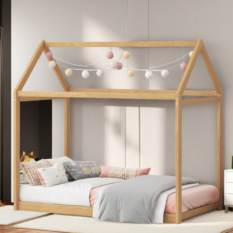 Lit simple en bois