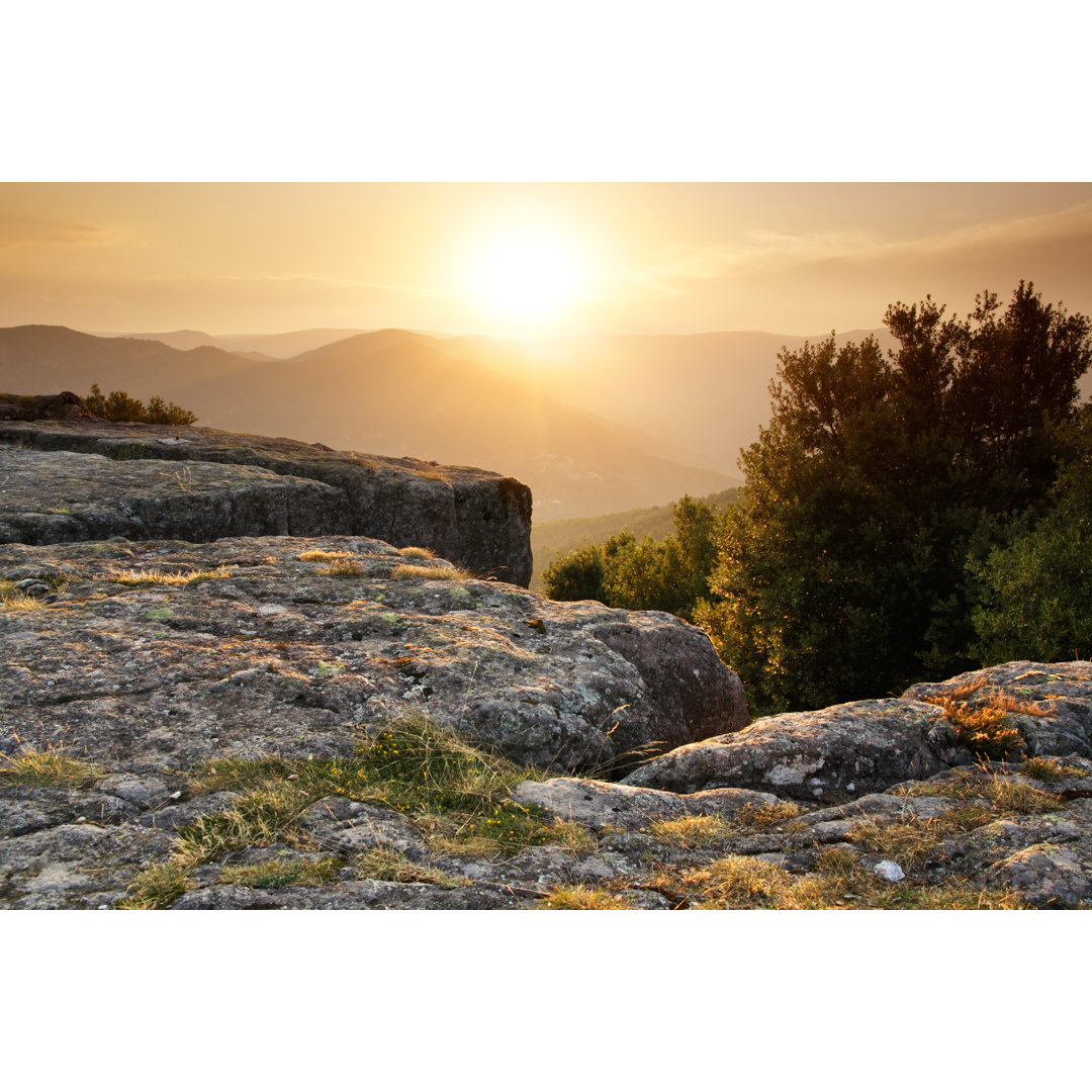 Sonnenuntergang vom Felsen von Michieldb - Kunstdrucke auf Leinwand ohne Rahmen