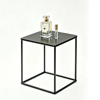  8" Tall Wire Display Riser - Black