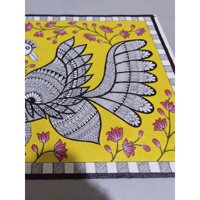 Madhubani dansant le paon avec le lotus | Acrylique sur papier | Par Kanika Singhal