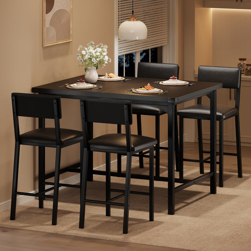 Ensemble de table de salle à manger à hauteur de comptoir 5 pièces pour 4 personnes, table de bar industrielle avec 4 tabourets rembourrés, protecteurs d'angle et repose-pieds en métal, petits espaces