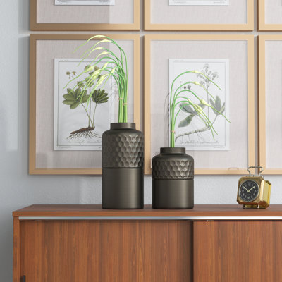 Ensemble de 2 vases de table en métal gris foncé Cole