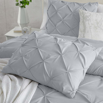 Ameha Microfiber Duvet Cover Set with Pillowcases