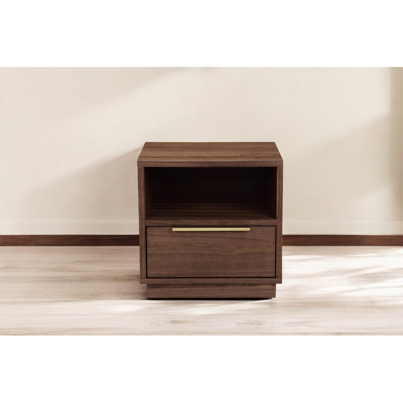 17.5'' W Nightstand