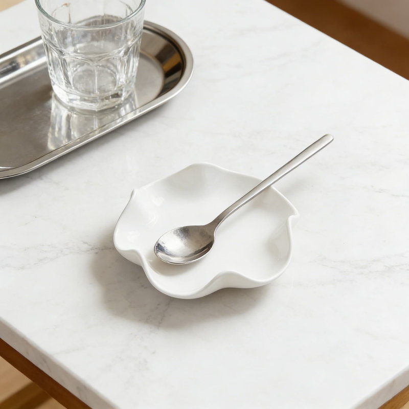 Porte-cuillère en céramique pour cuisinière et comptoir, porte-ustensiles de cuisine résistant à la chaleur avec conception de drainage, plat de service polyvalent et organisateur pour cuillères, louches et ustensiles de cuisine