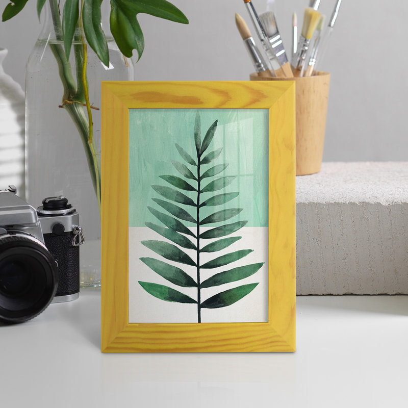Verging Palm II - Impression encadrée avec verre, L 5 po x H 7 po x P 1 po, Cadre jaune