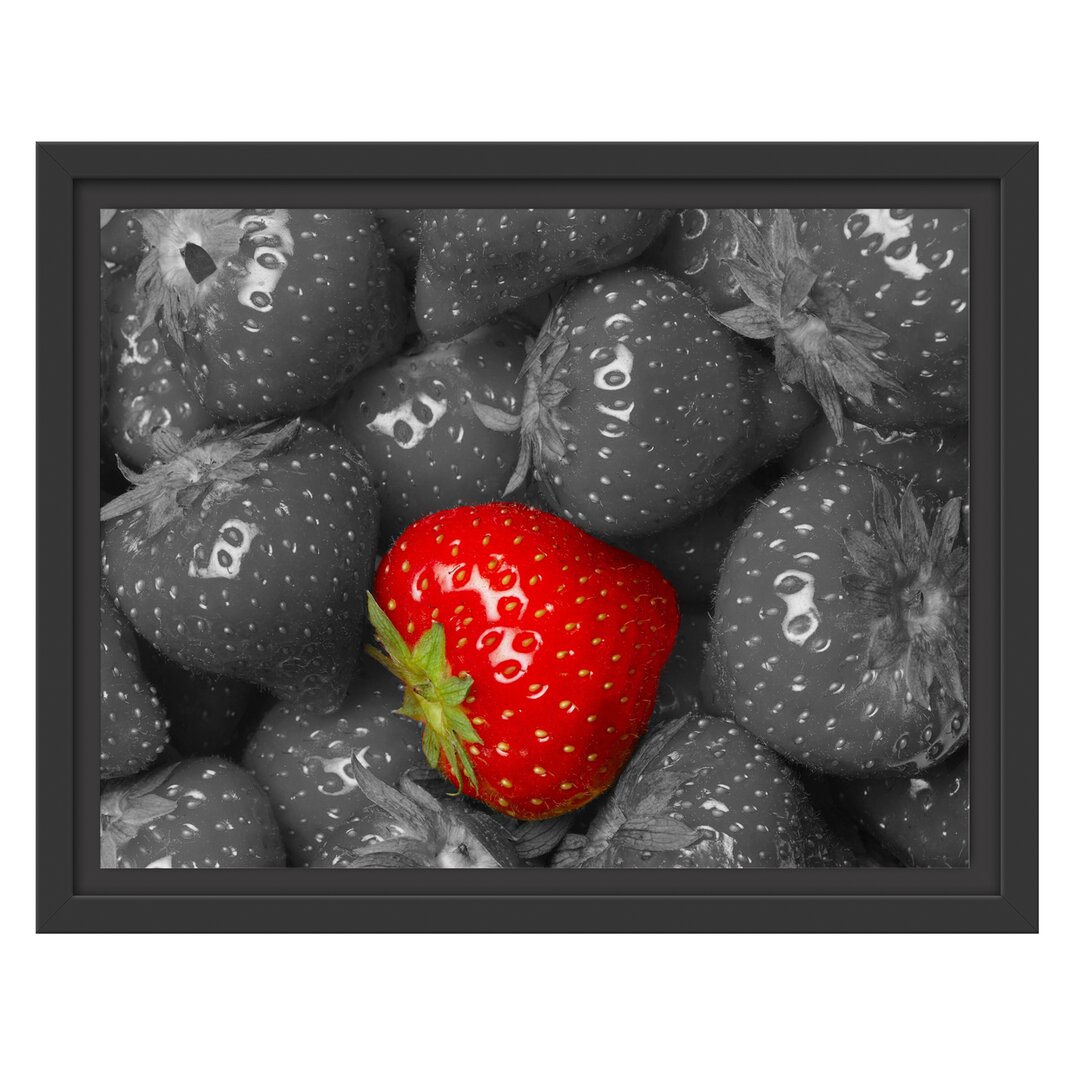 Gerahmter Grafikdruck Delicious Bright Red Strawberries