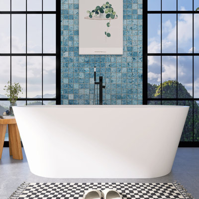 Baignoire autoportante à surface solide de 63 po x 29,5 po avec drain central en blanc mat