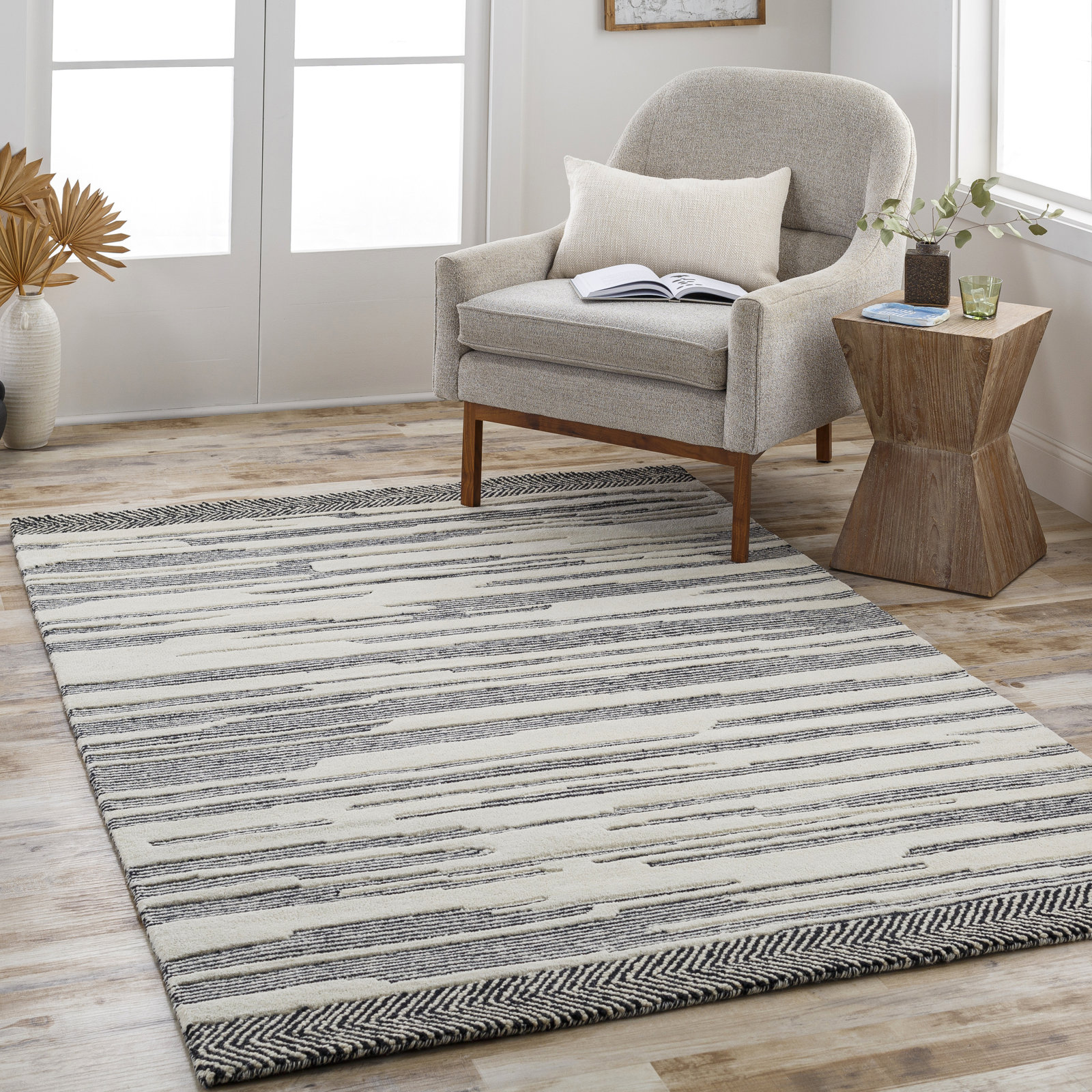 Lumia Hand-Tufted Black Rug, Rectangle 9' x 12'