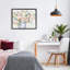 Cadre flottant Blissful Blooms dans un vase, design par Hannah Dawson-1678108696-1678108700