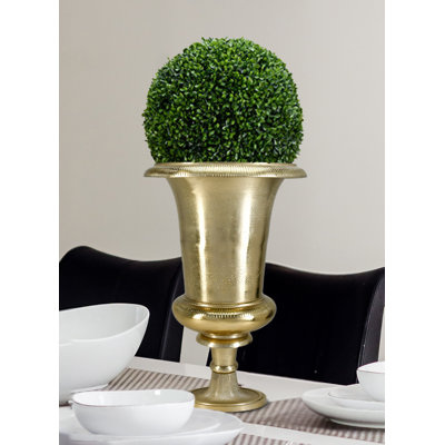 Kalyia Metal Table Vase