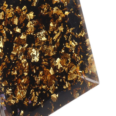 Pyramide d'orgonite de 5 cm pour la récupération d'énergie positive