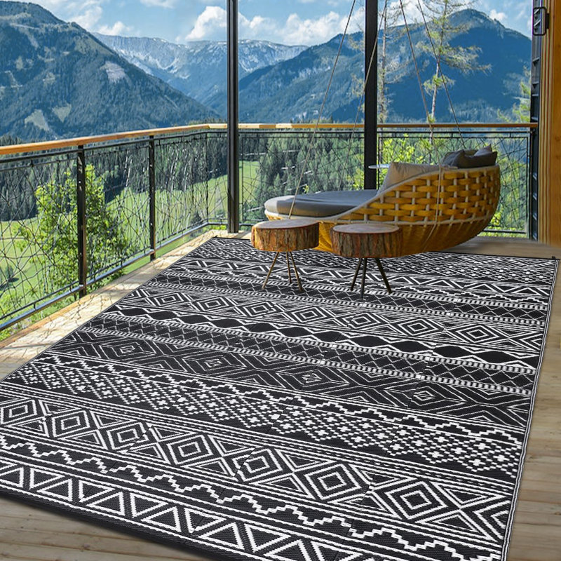 6' x 9' Reversible Outdoor Patio Rug, Waterproof Plastic Straw Weave, Foldable Lightweight Design, Easy-Clean Surface for Backyard, Deck, Camping and Beach