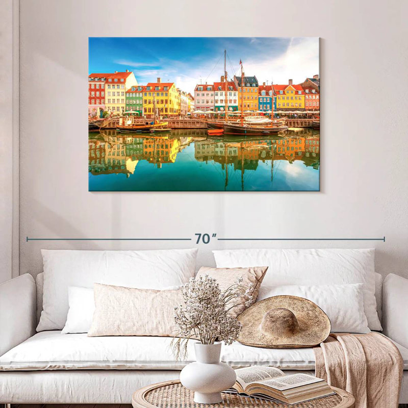 Nicci Nyhavn Copenhagen, H 30 po x l 45 po