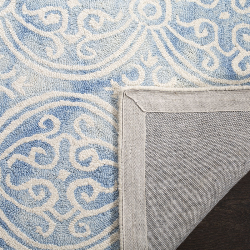 Oakton Hand Tufted Wool/Cotton/Latex Oriental Rug in Ivory/Blue, Rectangle 5' x 8'