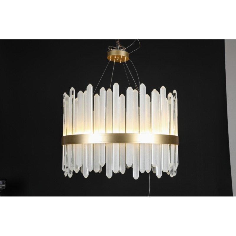 Lustre suspendu 48 lumières DEL avec détails en verre, 41 po de largeur x 25 po de hauteur, Givré, Or brossé