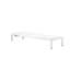 Chaise longue d'extérieur en aluminium Aynura avec inclinaison réglable, planches en résine de polyester, roues, structure blanche et planches en polyrésine grise-504550105