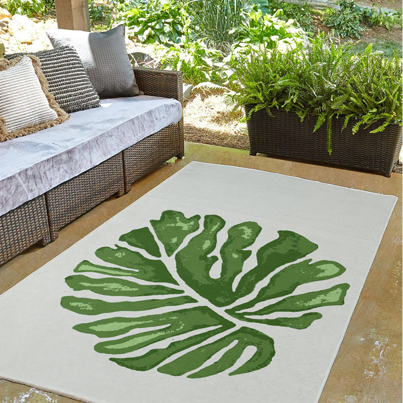 Ingunn Chenille Floral Indoor Rug, Round 5'