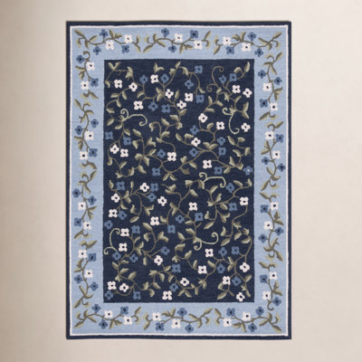 Hand-Tufted Wool Floral Outdoor Rug