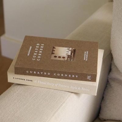 Livres décoratifs pour la décoration intérieure - 2 faux livres en lin pour la décoration de la bibliothèque, de la table basse, des étagères - Boîte à faux livres pour le rangement et la décoration cachés - Design neutre moderne qui convient à toute esthétique de maison