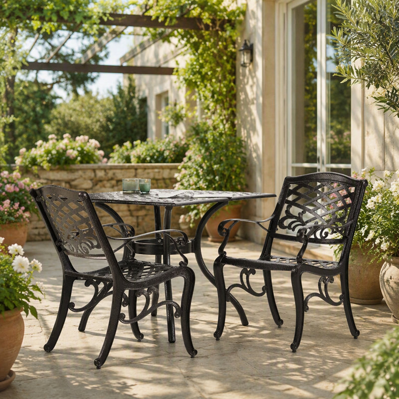 Ensemble de 2 chaises de salle à manger d'extérieur Phoenix en fonte avec motif à treillis floral Phoenix
