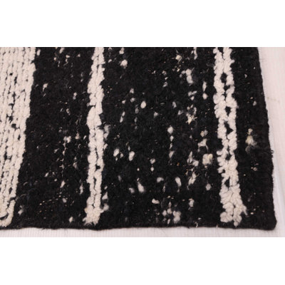 Looma Black, White Rug 8'3" x 9'9"