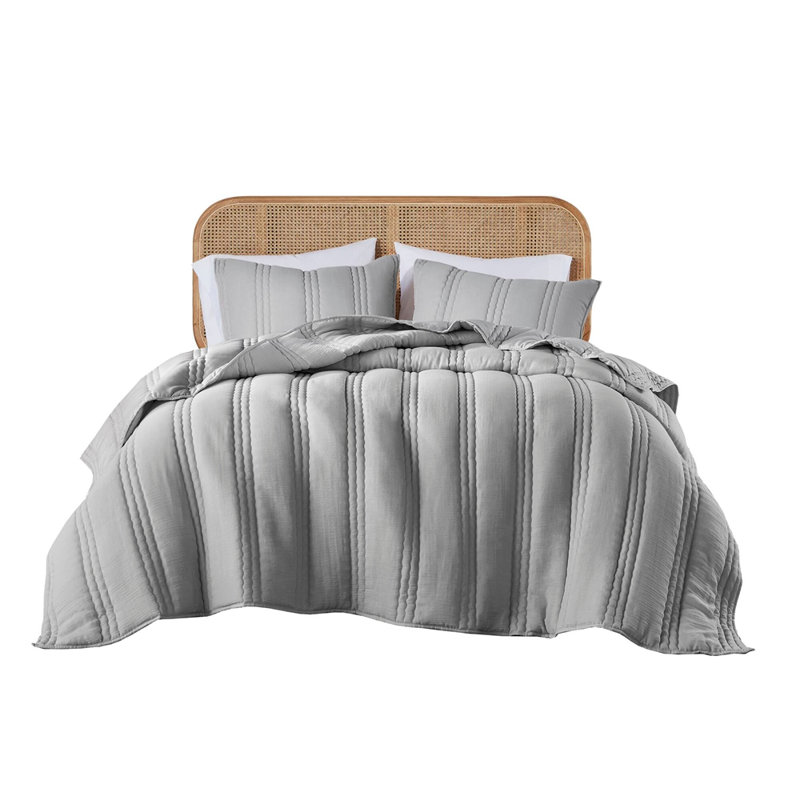 3 PCS King/Cal King Poly   Quilt Set Gray, King/Cal King Sheet Set + 2 Additional Pieces