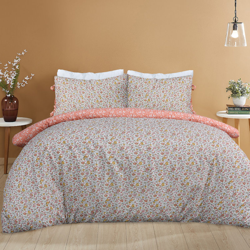 Quinlynn Polyester Floral Duvet Cover Set with Pillowcases Included, Orange, King Duvet Cover + 2 Standard Pillowcases