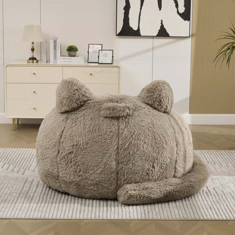 Pouf en fausse fourrure en forme de chat de 106 cm de large, canapé une place confortable avec coussin en forme de queue pour lire et jouer aux jeux vidéo