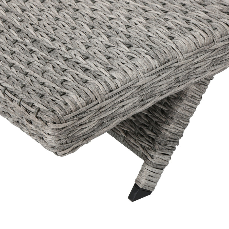 Chaise longue d'extérieur