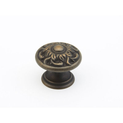 Corinthian Round Knob