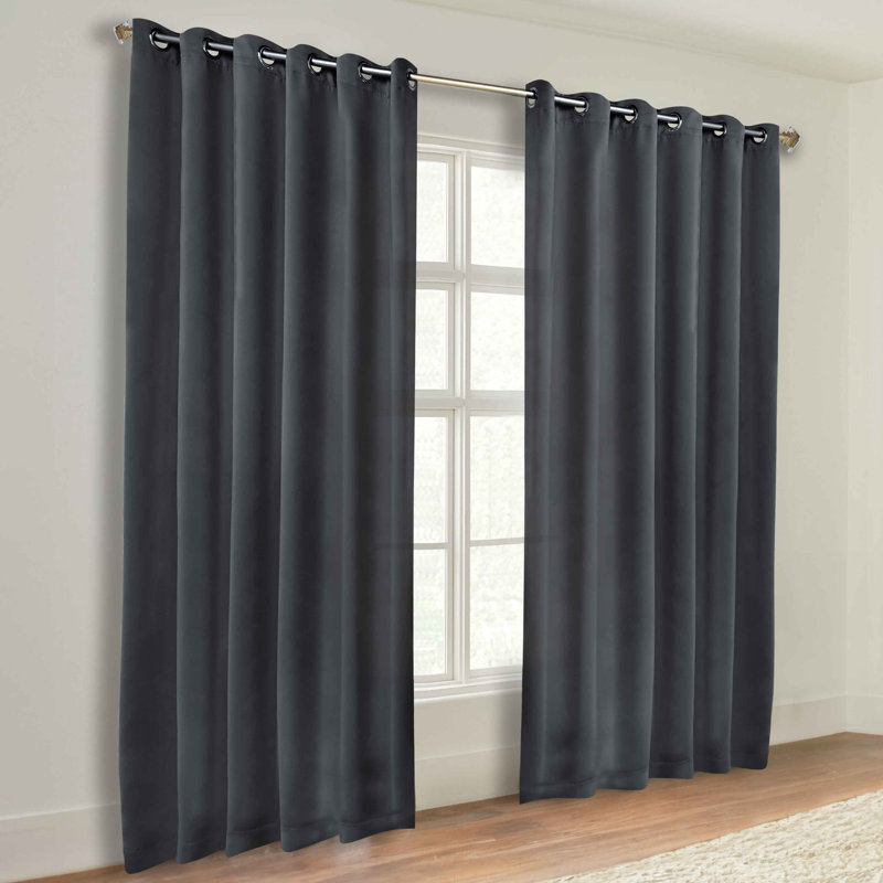 Paire de rideaux obscurcissant avec œillets Millendon, Gris, L 70 po x L 120 po