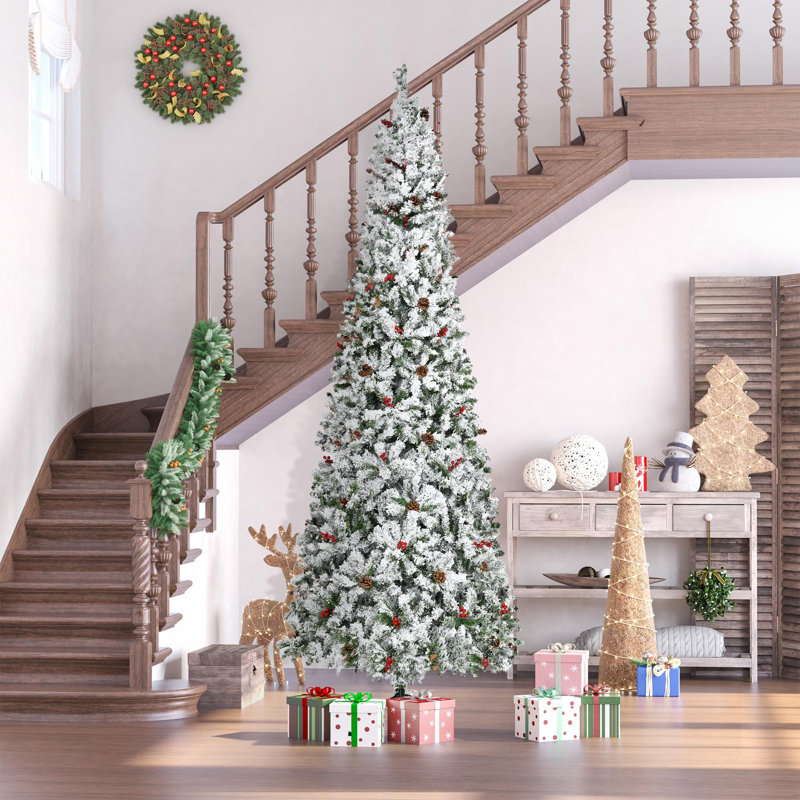 Arbre de Noël artificiel enneigé 7,5 pi, 9'