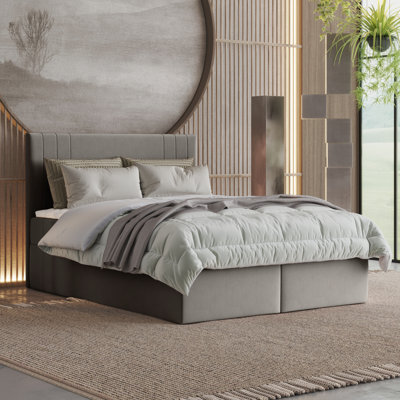 Boxspringbett mit Topper und Bettkasten