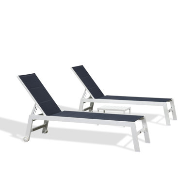  Ensemble de 2 chaises longues d'extérieur surdimensionnées avec cadre blanc, bleu marine | Grandes et fortes personnes, Textilène à séchage rapide avec mousse rembourrée, roues pour le déplacement, aluminium antirouille, 5 positions réglables