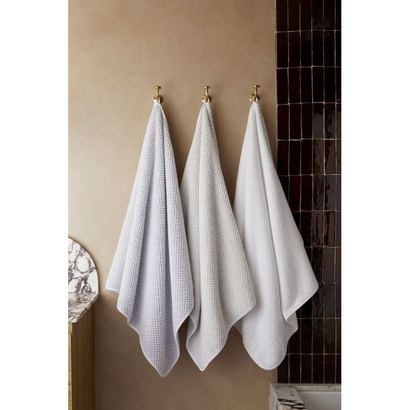 Catalina 30-x-54 Bath Towel, Linen