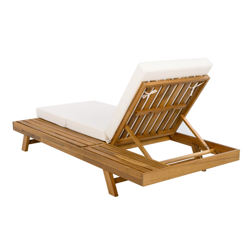 Chaise longue de patio en bois d'acacia Erich avec dossier réglable et coussin triple, Crème, crème