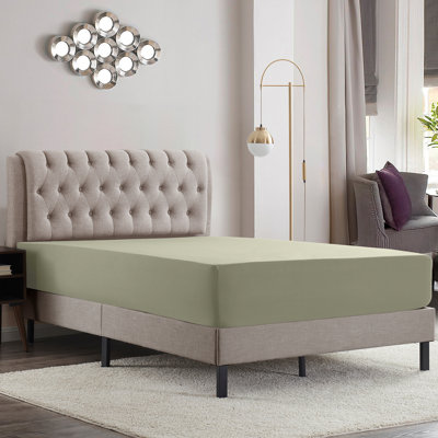 Luxury Double Brushed Microfiber Deep Pocket Fitted Sheet – 16” Mattress Fit, Wrinkle-Free, Fade Resistant & Breathable