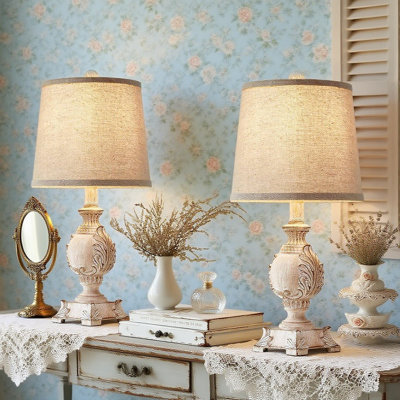 Ensemble de lampes de table de style campagnard de 2 lampes de chevet à motif floral rétro sculpté de 21 pouces pour la chambre à coucher, éclairage de table de chevet à finition en bois rustique pour le bureau à domicile