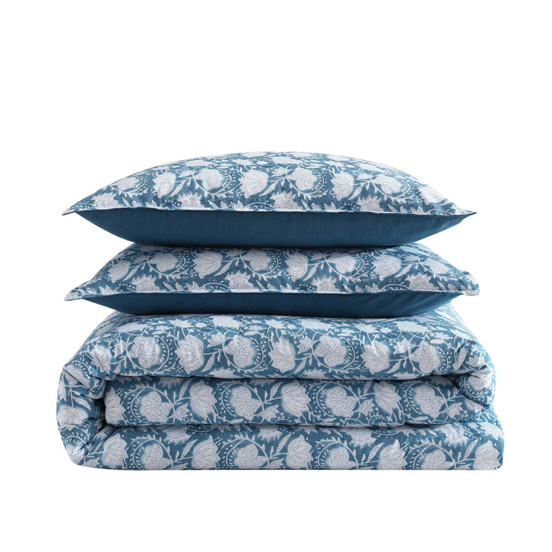 Nautica Bayport Floral Cotton Reversible Comforter Set, Blue, Queen Comforter + 2 Standard Shams