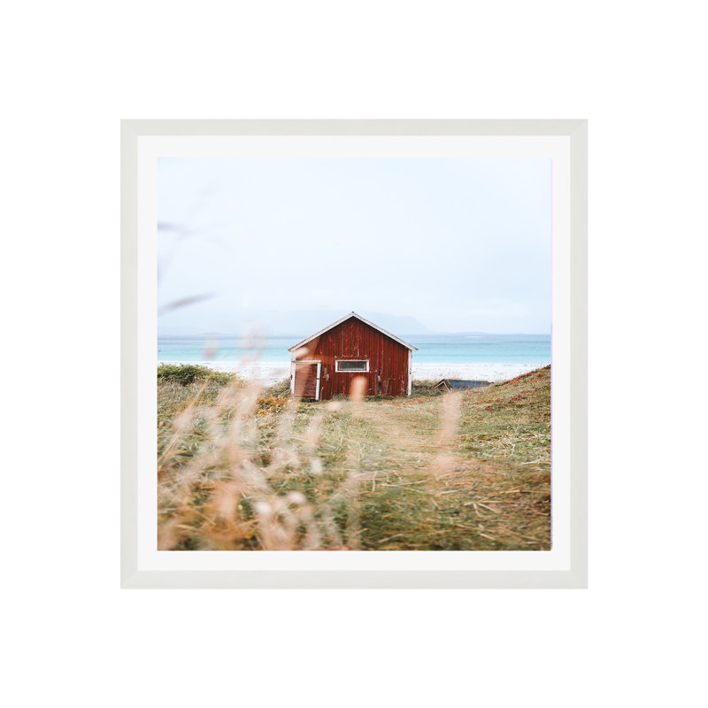 Red Cabin II - impression d'un seul cadre photo, Oui, H 12 po x l 12 po x P 0,75 po, Papier avec cadre blanc