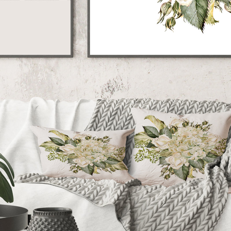 Carré, magnifique bouquet de fleurs avec Hudrangea et roses - Coussin décoratif imprimé maison de campagne, 16" x 16"