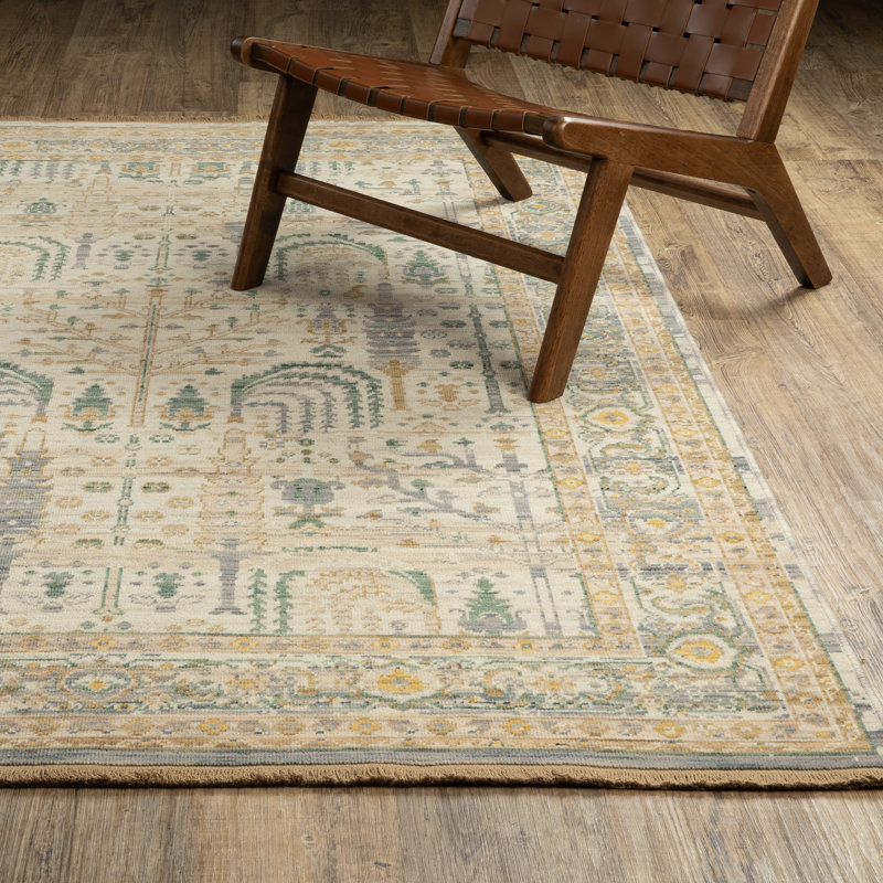 Tenneille Tree of Life Traditional Beige/ Green Wool Blend Area Rug, Rectangle 6'7" x 9'6"