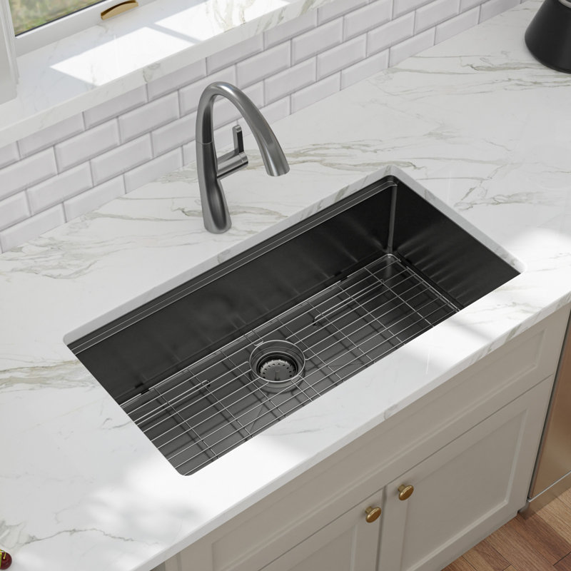 Évier de cuisine 36 po x l 19 po encastré en acier inoxydable noir nano-titane avec ensemble d'accessoires