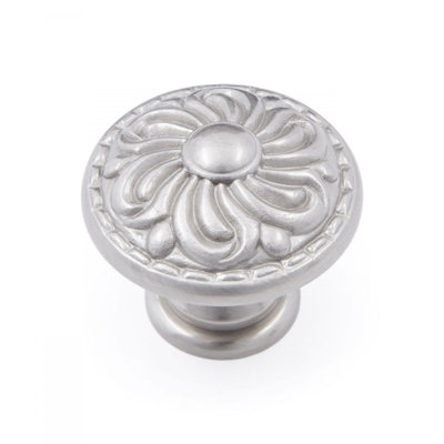 Flower Swirl 1 3/8" Knob CK Series