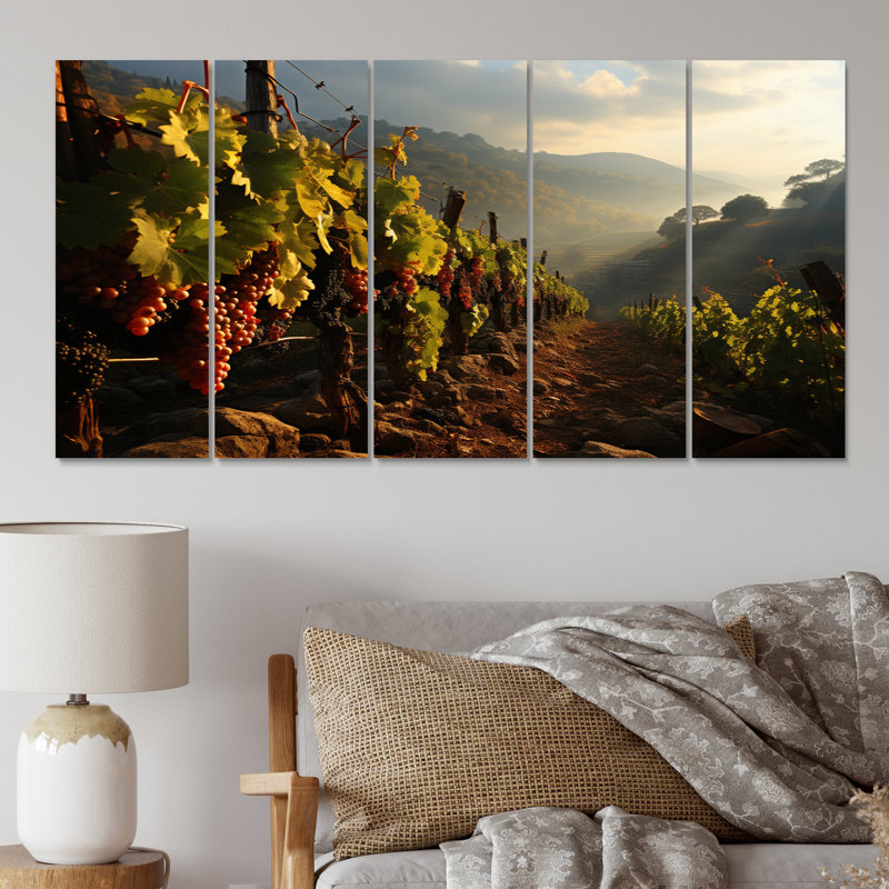 Vineyard Misty Meadows Cellars I - impression sur toile de campagne - 5 panneaux égaux