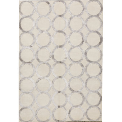 Hand-Knotted High-Quality Beige Area Rug