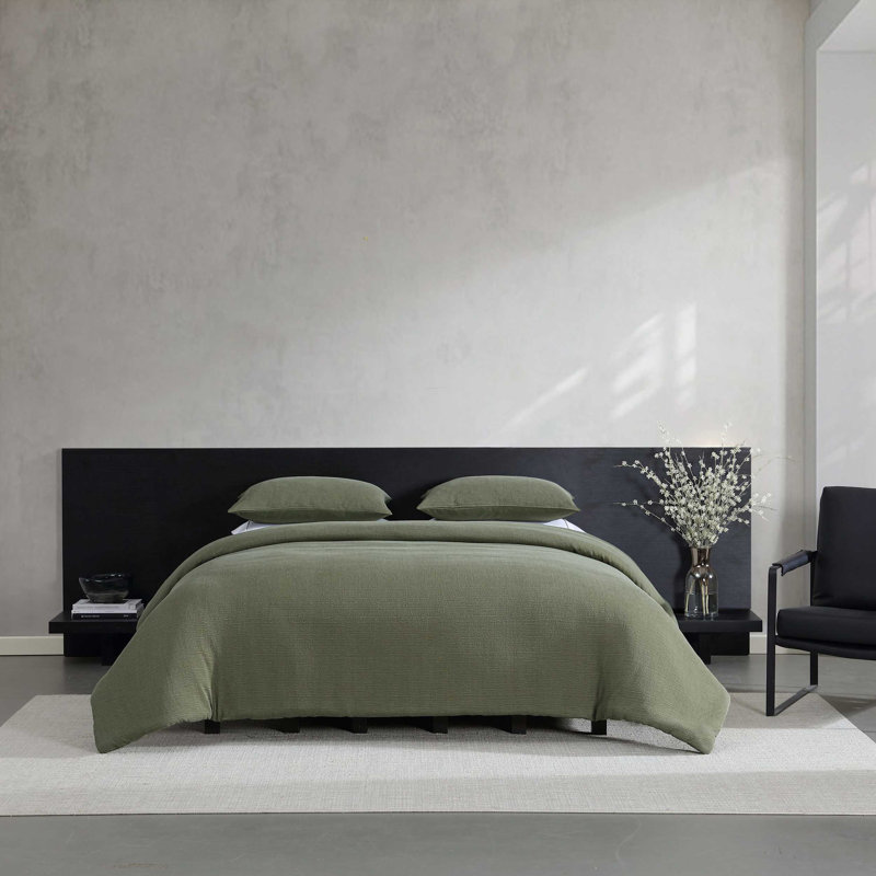 Vera Wang Carved Lines Reversible Duvet Cover Set, Queen Duvet Cover + 2 Standard Shams