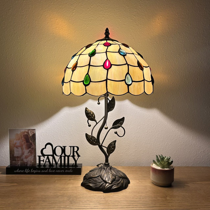 Lampe de table Meryem Tiffany avec haricots de cristal en verre teinté doré et ampoule DEL H 22 po x l 12 po x P 12 po