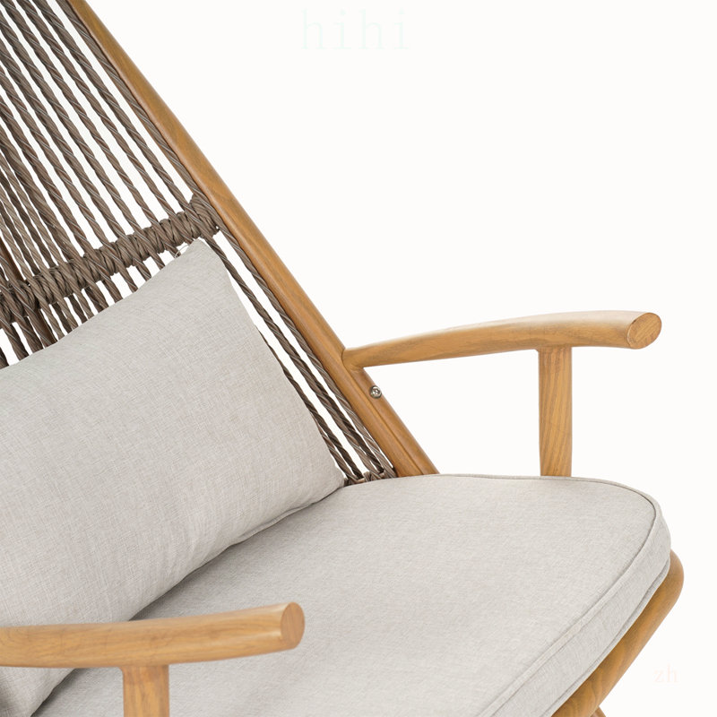 Fauteuils à bascule robustes en fer avec finition érable et rotin PE gris, parfaits pour se détendre et profiter du confort à l'extérieur